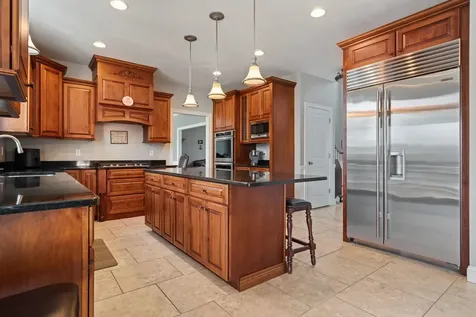 18 Nathan Road Windham NH 03087