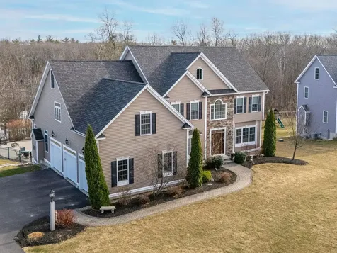 18 Nathan Road Windham NH 03087