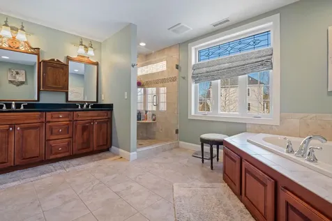 18 Nathan Road Windham NH 03087