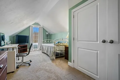 18 Nathan Road Windham NH 03087