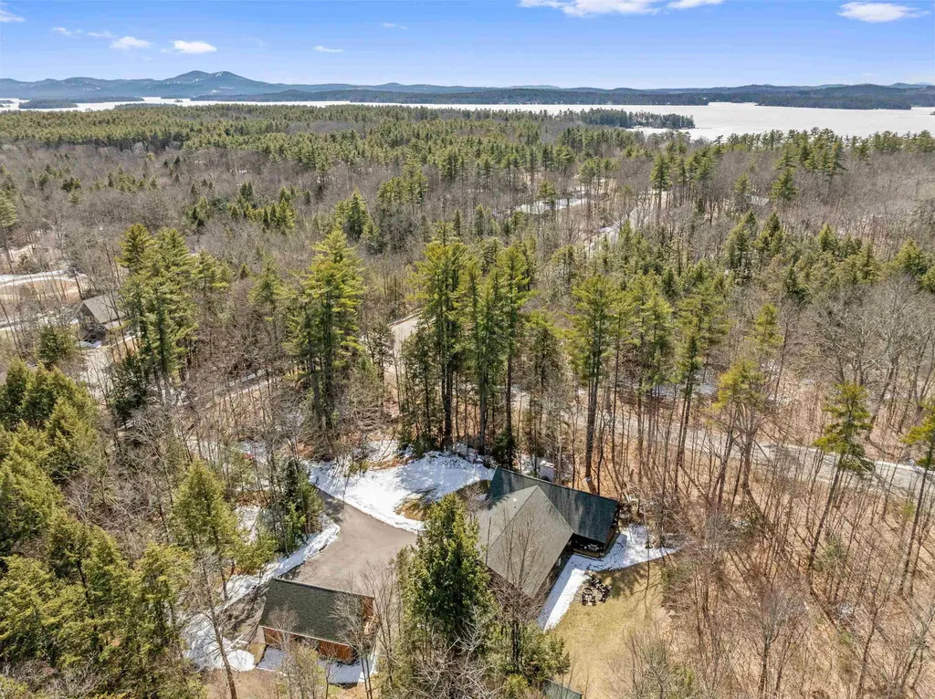 17 Kings Court Moultonborough NH 03254