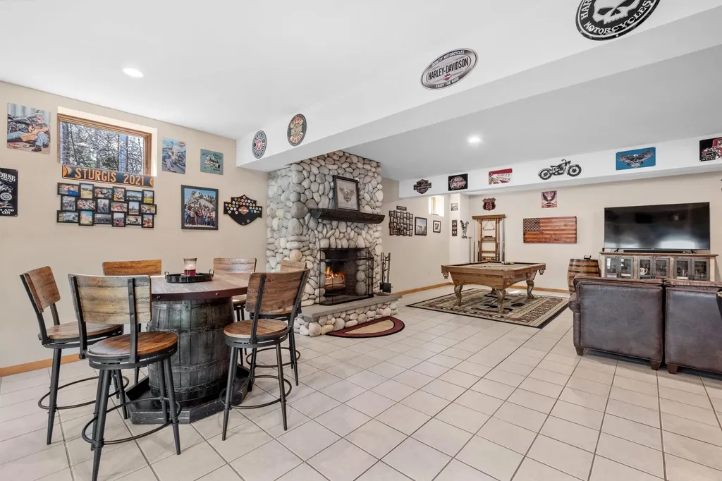 17 Kings Court Moultonborough NH 03254