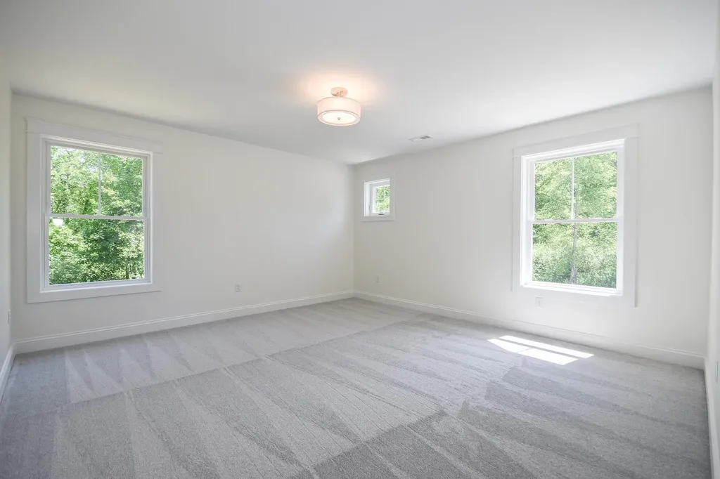 29 Foliage Drive Barrington NH 03825