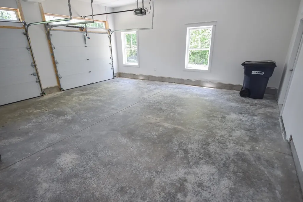 29 Foliage Drive Barrington NH 03825