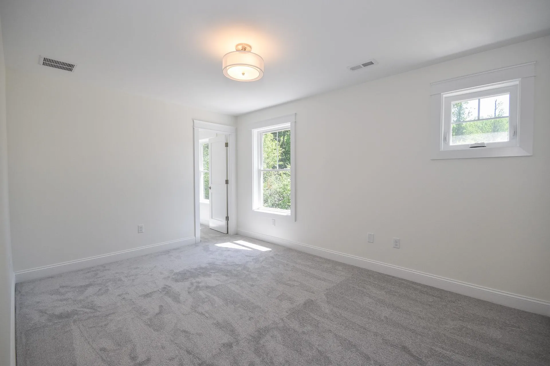 29 Foliage Drive Barrington NH 03825