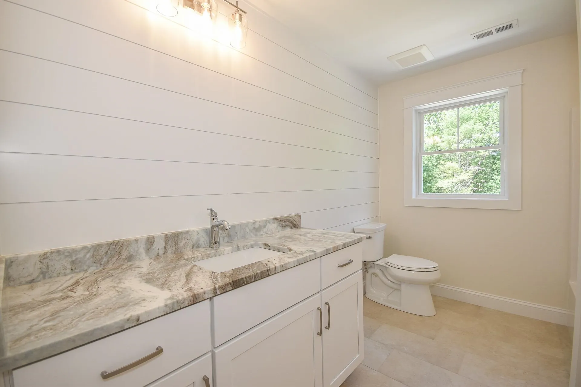 29 Foliage Drive Barrington NH 03825