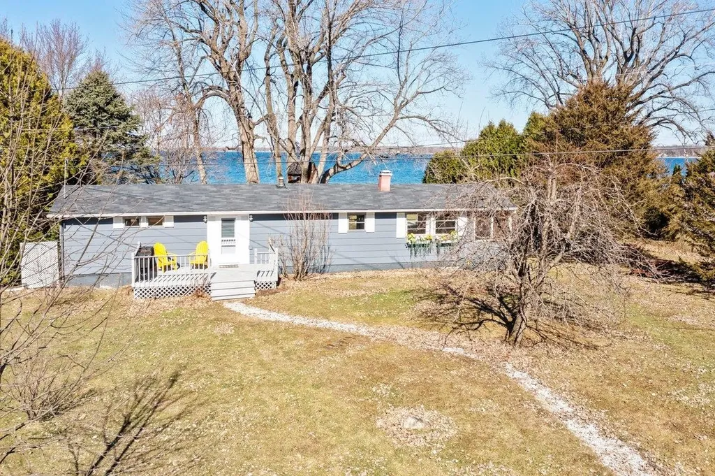 446 North Shore Road Isle La Motte VT 05463