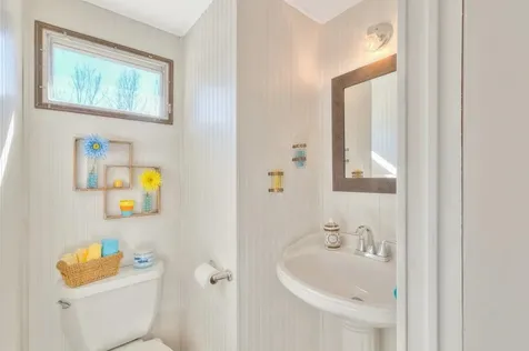 446 North Shore Road Isle La Motte VT 05463