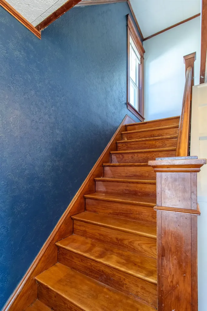 318 West Main Street Newport City VT 05855