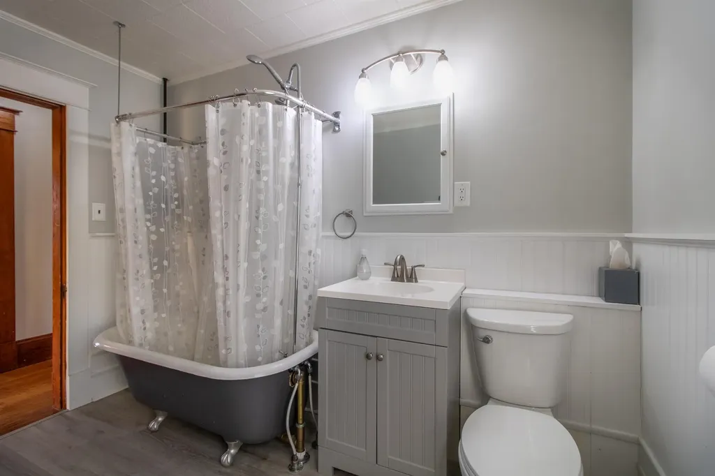 318 West Main Street Newport City VT 05855