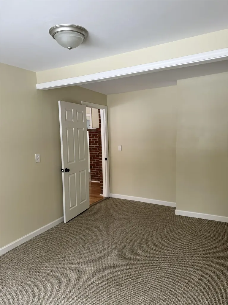 124 Three Mile Bridge Road Middlesex VT 05602-8611