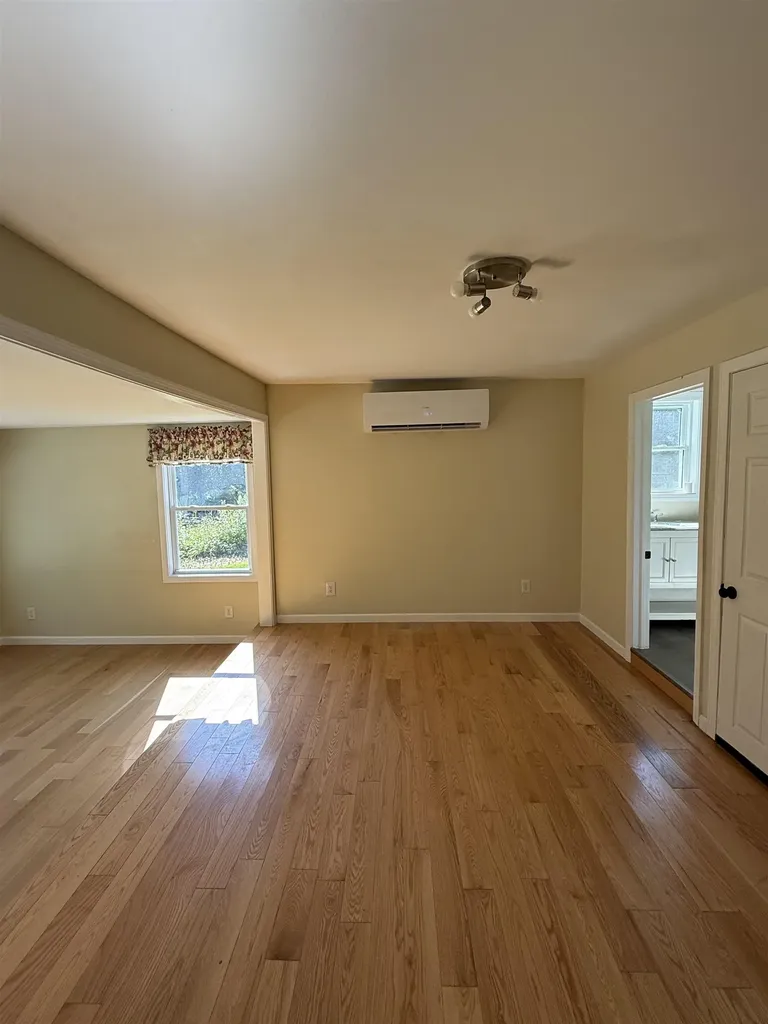 124 Three Mile Bridge Road Middlesex VT 05602-8611