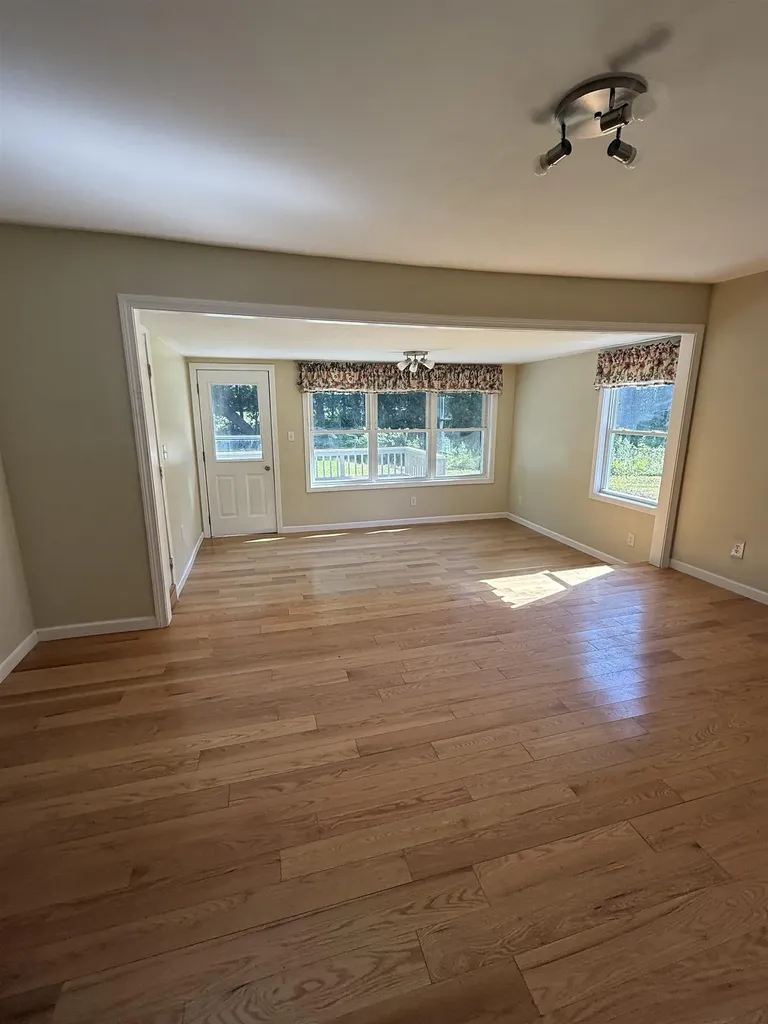 124 Three Mile Bridge Road Middlesex VT 05602-8611