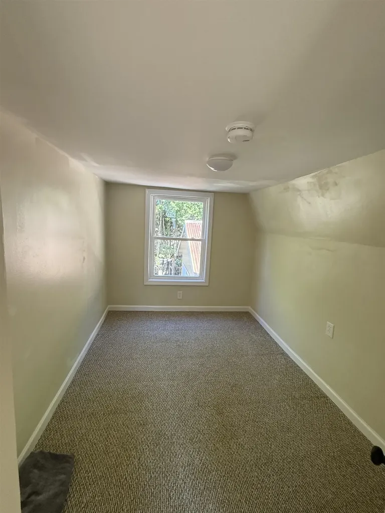 124 Three Mile Bridge Road Middlesex VT 05602-8611