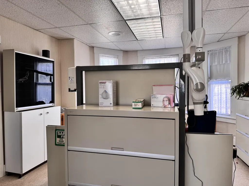 27 Myrtle Street Claremont NH 03743