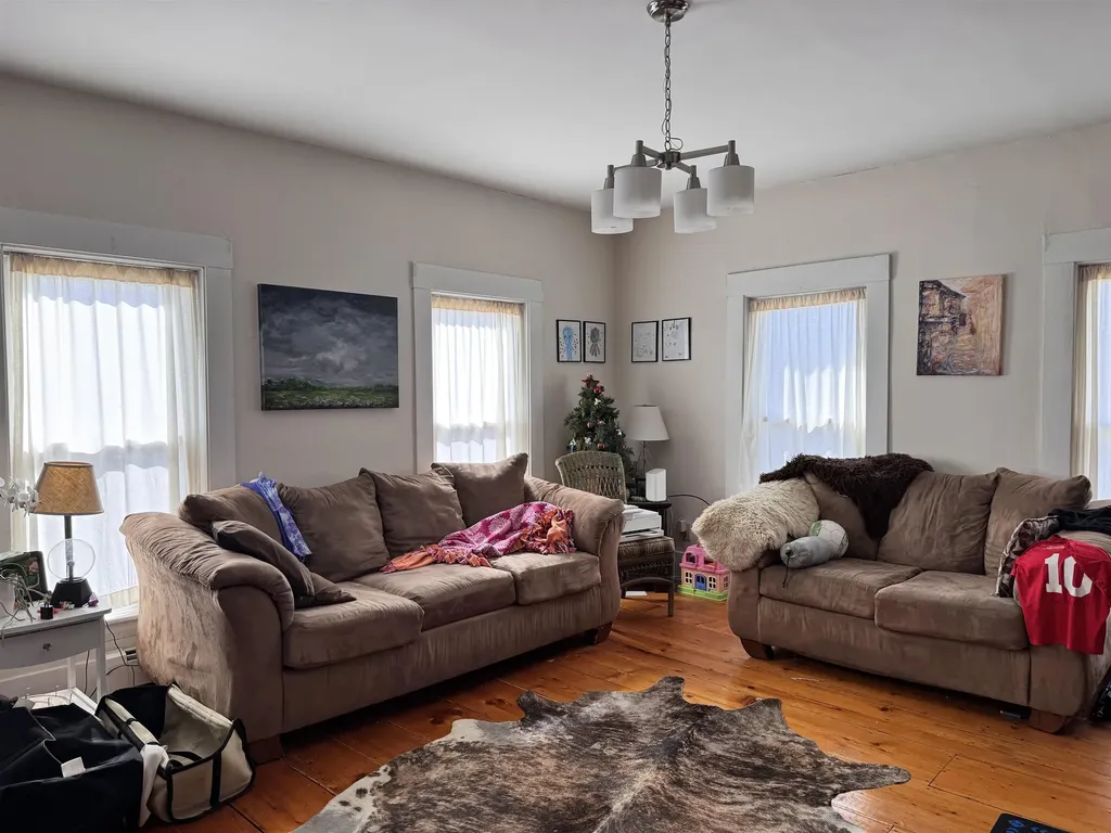 27 Myrtle Street Claremont NH 03743