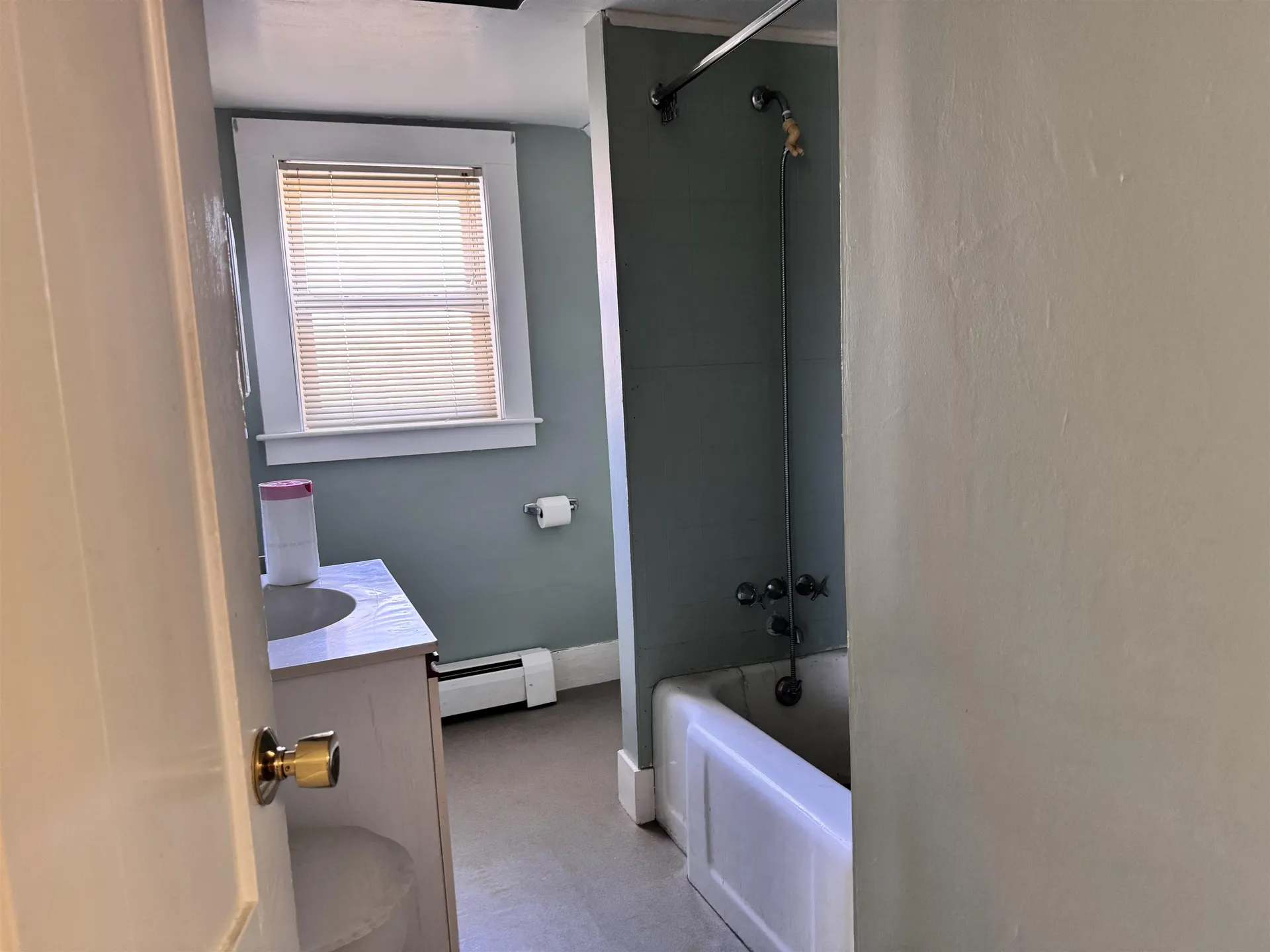 27 Myrtle Street Claremont NH 03743