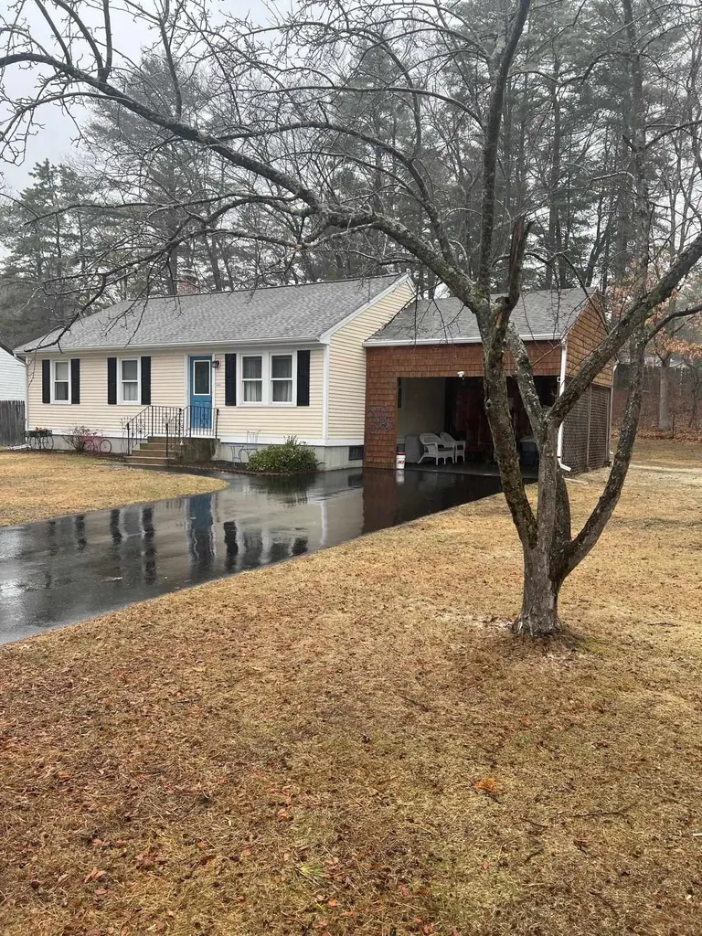 30 Chesterfield Drive Concord NH 03301