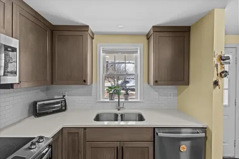 138 Partridge Hill Colchester VT 05446