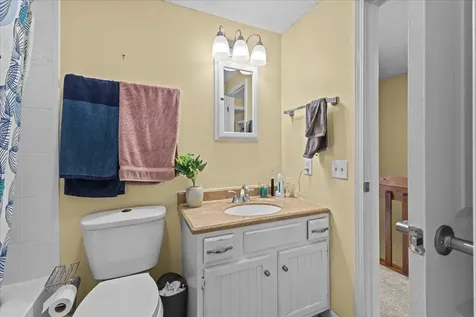 138 Partridge Hill Colchester VT 05446