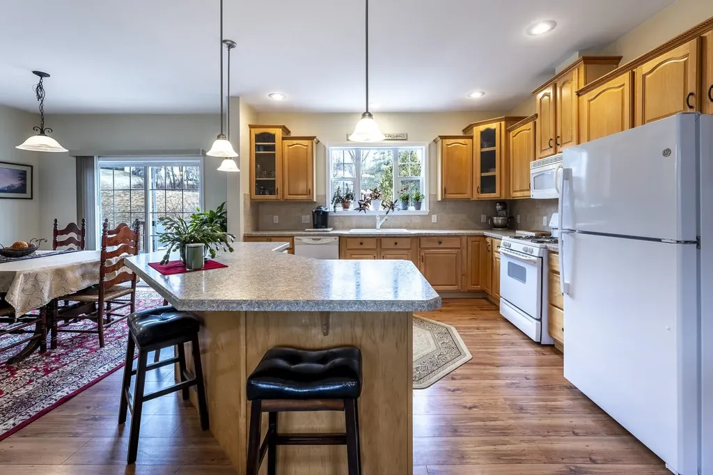 252 Butternut Road Hartford VT 05001