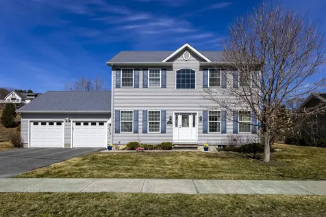 252 Butternut Road Hartford VT 05001