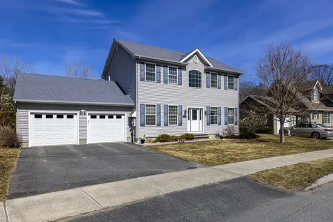 252 Butternut Road Hartford VT 05001