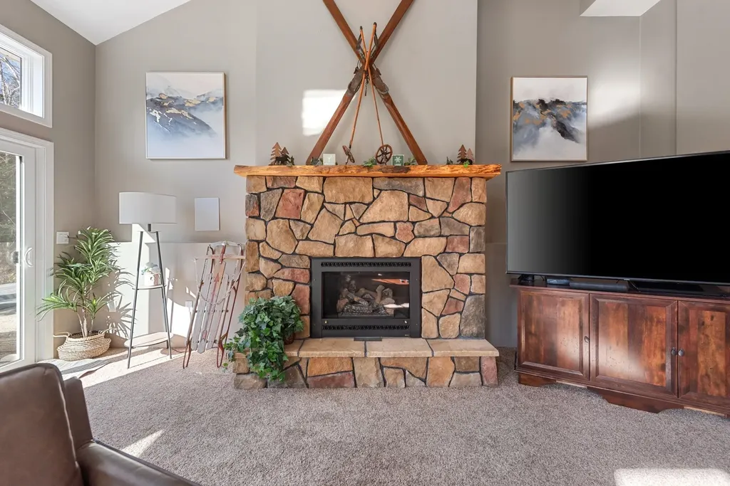 5 Wildwood Drive Campton NH 03223