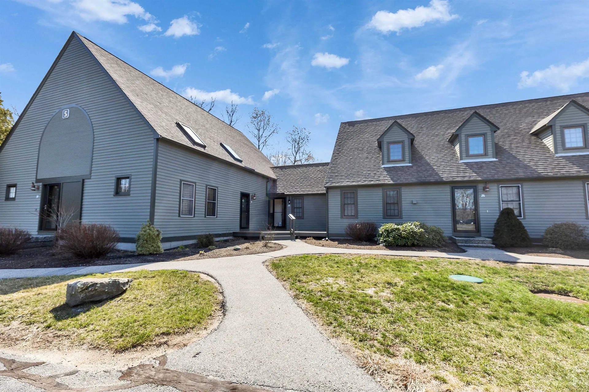 28 Montrose Drive Stratham NH 03885