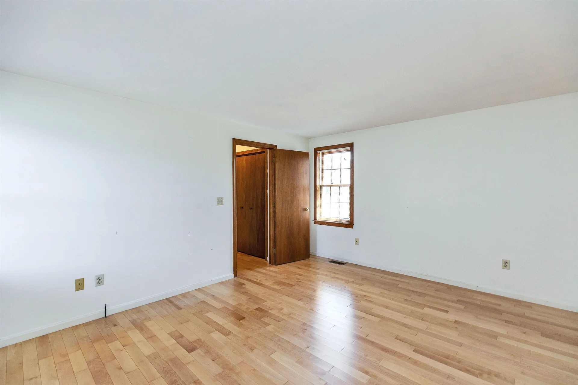 28 Montrose Drive Stratham NH 03885