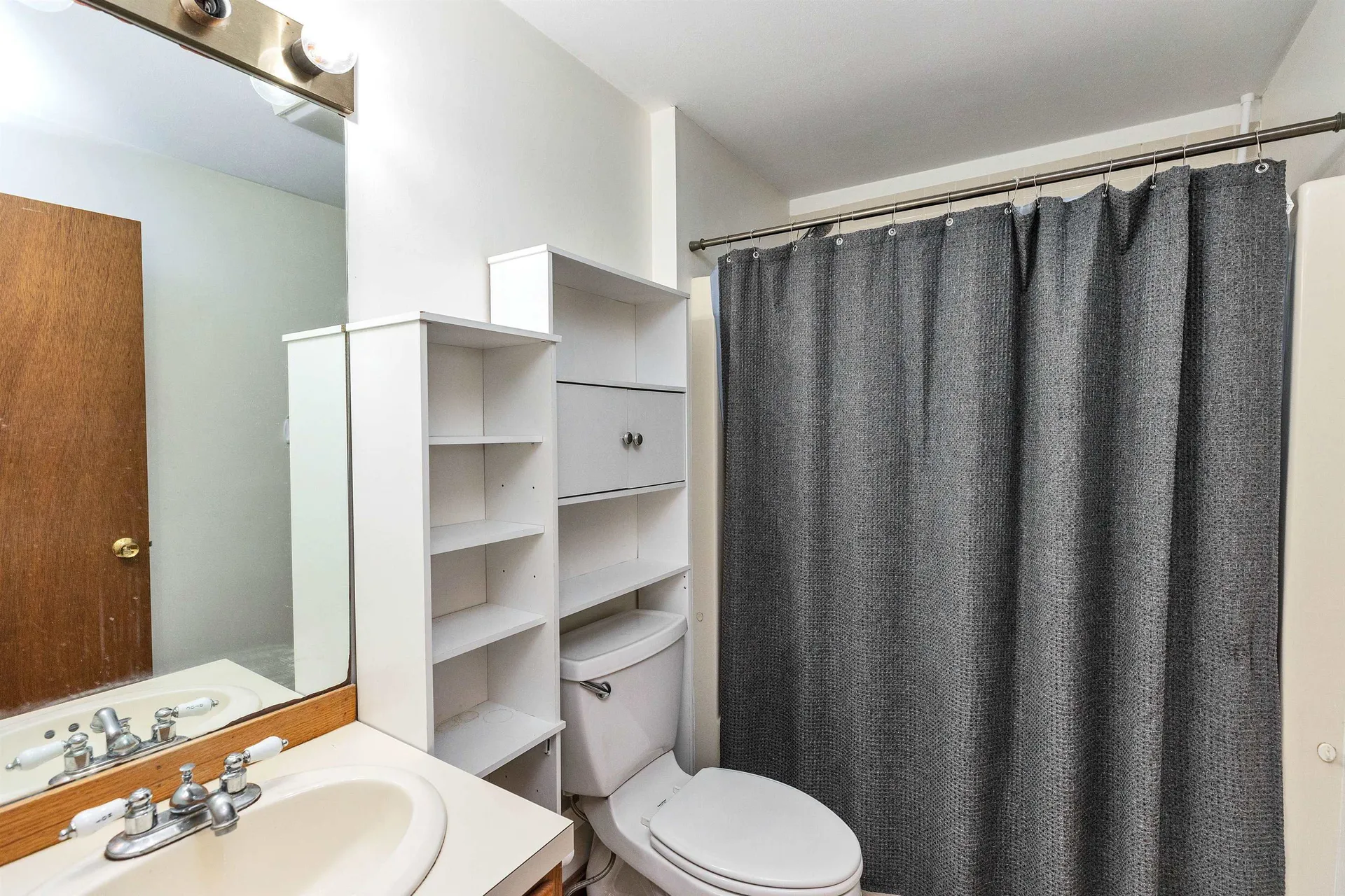 28 Montrose Drive Stratham NH 03885