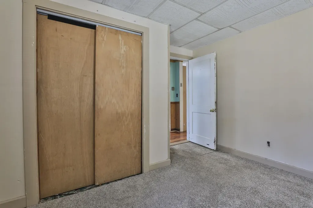 48 Base Hill Road Keene NH 03431