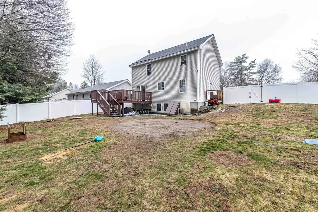 8 Bentwood Street Concord NH 03303