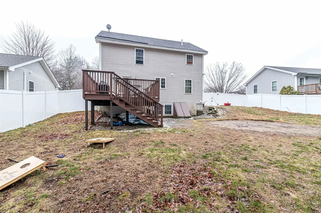 8 Bentwood Street Concord NH 03303