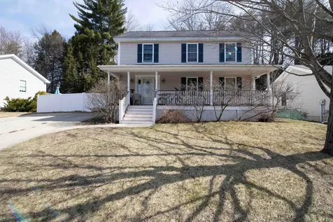 8 Bentwood Street Concord NH 03303