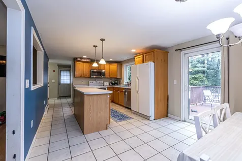 8 Bentwood Street Concord NH 03303