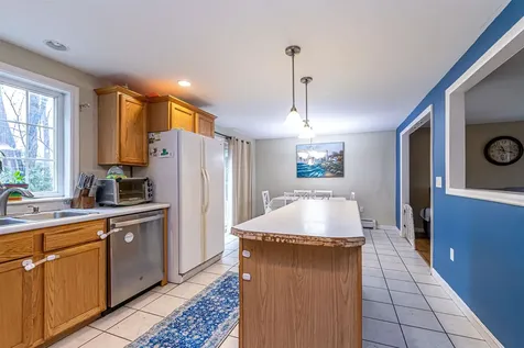 8 Bentwood Street Concord NH 03303