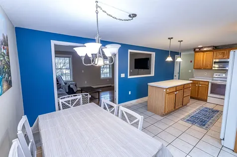 8 Bentwood Street Concord NH 03303