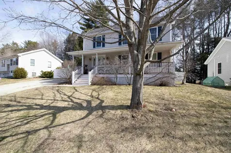 8 Bentwood Street Concord NH 03303