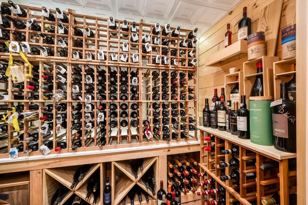 4 Meader Lane Durham NH 03824