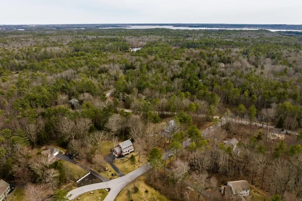 4 Meader Lane Durham NH 03824