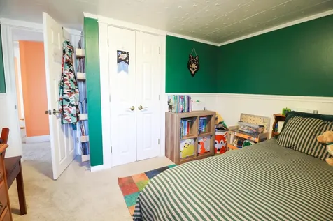 89 Arcadian Way Hartford VT 05059-3046