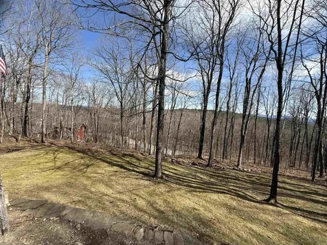 89 Arcadian Way Hartford VT 05059-3046