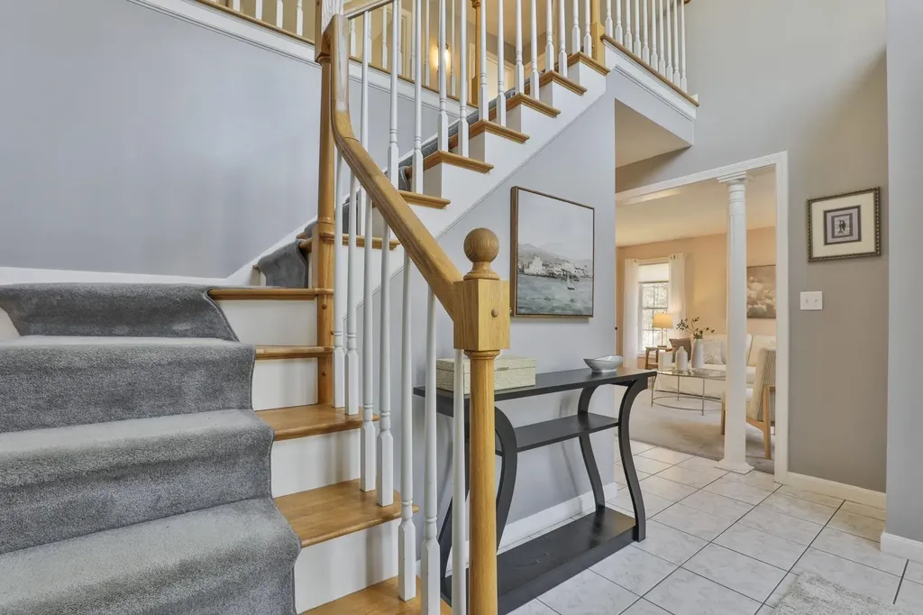 9 Copeland Drive Hudson NH 03051