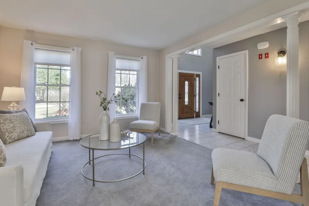 9 Copeland Drive Hudson NH 03051