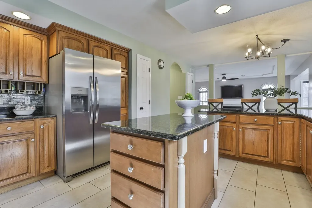 9 Copeland Drive Hudson NH 03051