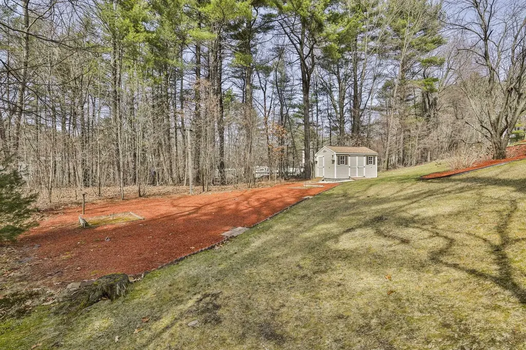 9 Copeland Drive Hudson NH 03051