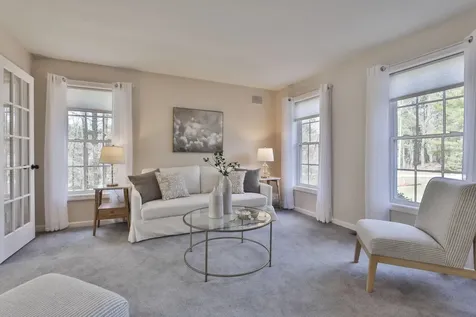 9 Copeland Drive Hudson NH 03051