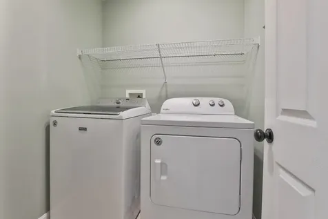 9 Copeland Drive Hudson NH 03051