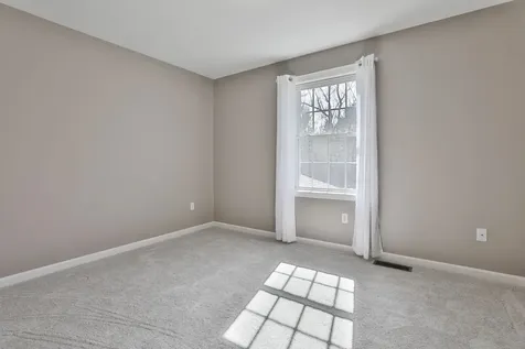 9 Copeland Drive Hudson NH 03051